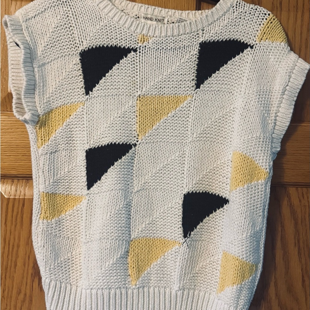 Geometric Vintage Pattern Sweater - Black, Yellow, and White